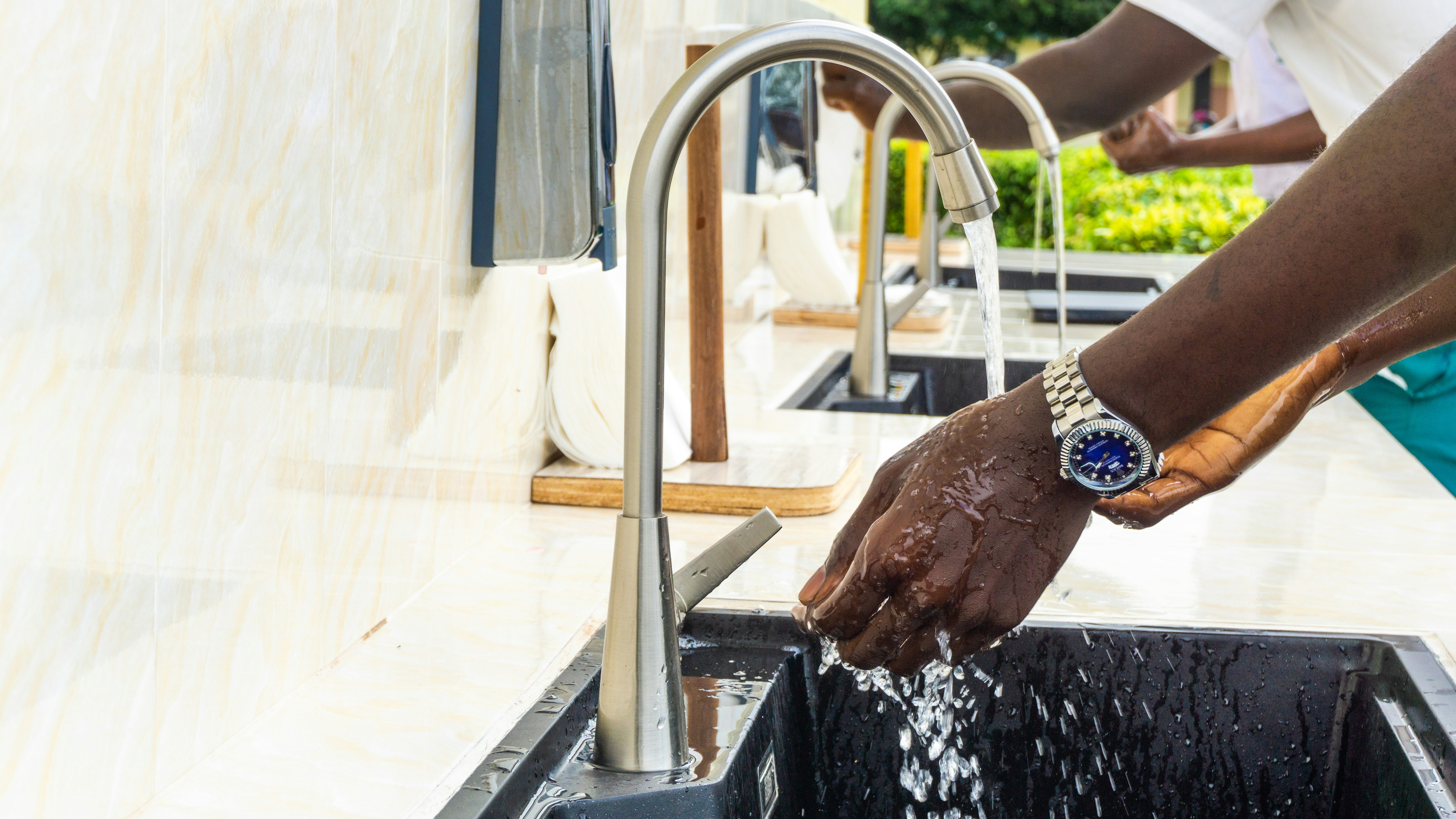 Distribution eau Afrique de l'Ouest